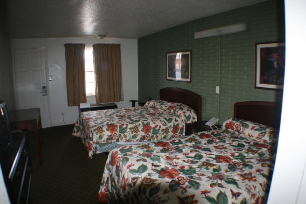 Budget Inn - Charlotte Exterior photo